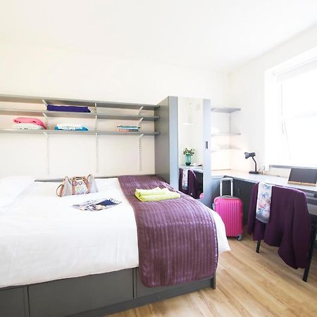 Corrib Village Apartments University Of Голуей Екстериор снимка